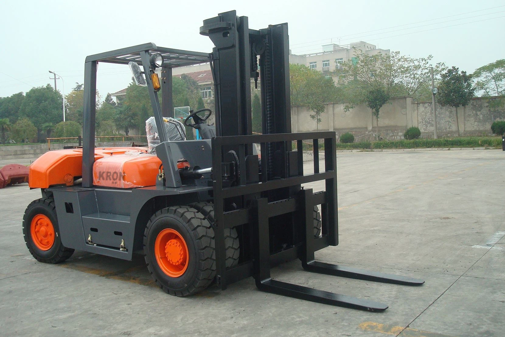 Forklift KRON DF8000